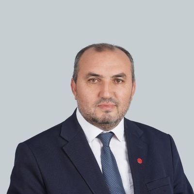 lmercan32's profile picture. 