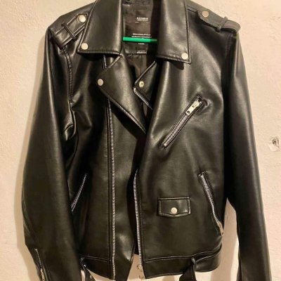 Abimaelvic37389's profile picture. 