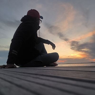 primeraja18's profile picture. Antigua cuenta @jprimera18 perdida
Hala Madrid y nada más 🤍