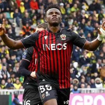 LaDiopance's profile picture. @OGCNice🟥⬛️ Ennemi du clubisme.
