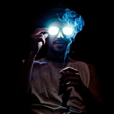 intimatemood's profile picture. be in the present