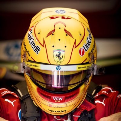 plutoniumfox's profile picture. apexing legends sometimes