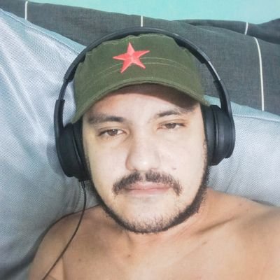 37 anos
Gamer 🎮
Gosto de animes e Colecionador de Filmes de Terror trash
StreetPunk
Antifascista Sempree
✊✊✊✊ 🚩🚩🚩🚩
OiOiOi