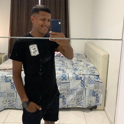 bernardojr18's profile picture. QÉS🦅