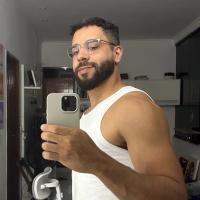 emipeer's profile picture. absolutamente nada de interessante