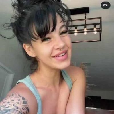 AmandaReev80225's profile picture. 