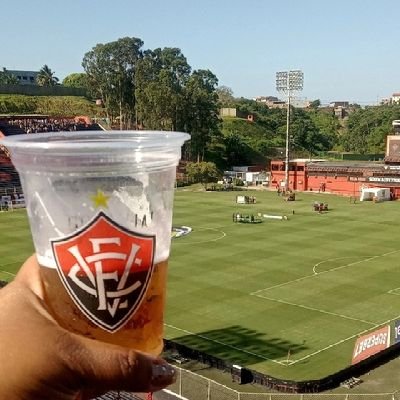 LariDNtuitta's profile picture. Torcedora do ECV o COLOSSAL ❤️🖤