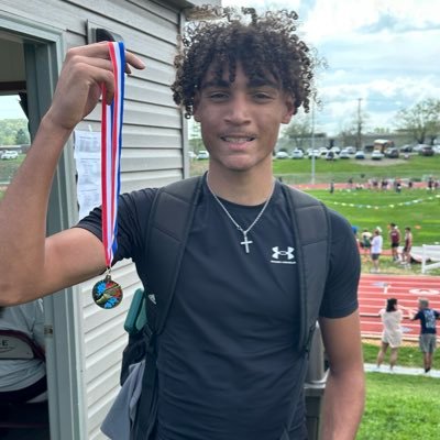 2026 grad, 6’2 160lbs. Long Jump 22-3, 100 Meter Dash 11.6, 200meter Dash 23.86, 400. Meter Dash 54.84. 4X4 relay school record.