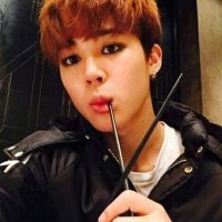 lara (@filhadoagustd) 's Twitter Profile