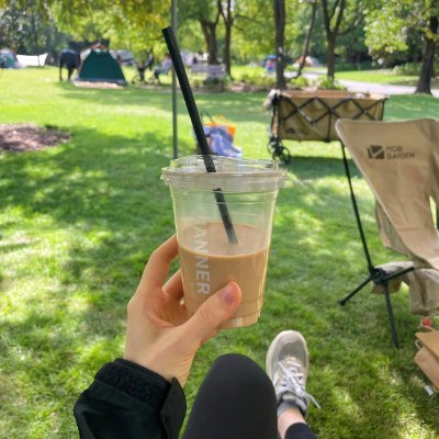 kloplpok's profile picture. 自然を愛し、キャンプでリフレッシュするのが大好きな慕晴です。⛺️✨ 星を見上げ、焚火を囲む時間が最高の癒し。キャンプ情報やギアのおすすめ、楽しい体験をシェアしていきます！🌲🔥