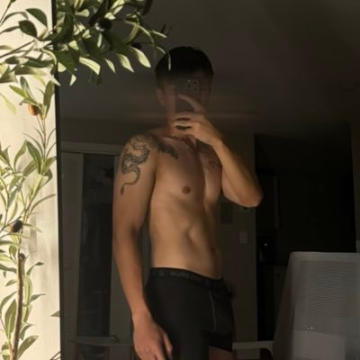 23 š»š³| 18+ | custom videos & calls | šBoston | cash app: $tattedasianboi