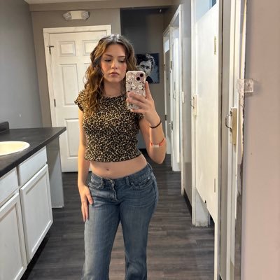 ♍️ ♑️ ♌️ she/they 🌈