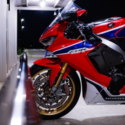 s1rrmuchaaaaa's profile picture. 🏍s1000rr+cb400sb→cbr1000rr sc77 SP