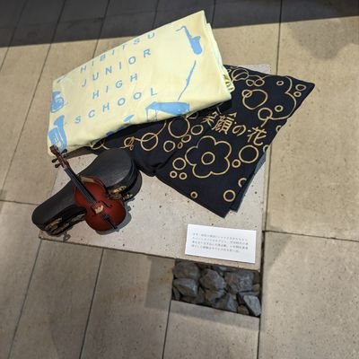 tokujin_sv's profile picture. 「左利きグッズの日」生まれだけど右利き。どこへ行こうと自分らしくいよう。自由でいるために。　   #麺    #鉄道 #圧倒的自由