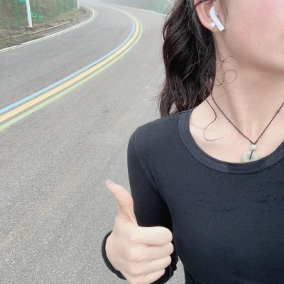 paobuw's profile picture. 毎日ランニングで心と体をリフレッシュ🏃‍♀️
走ることで元気をもらってます💪
新しいコースを開拓中🌿
ランニングの楽しさをシェアします🌟