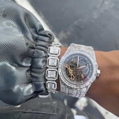 web3 enthusiast crypto/memecoin 100x degen Old account got suspended 🚩 Add me up on here xoxo 🫥💰