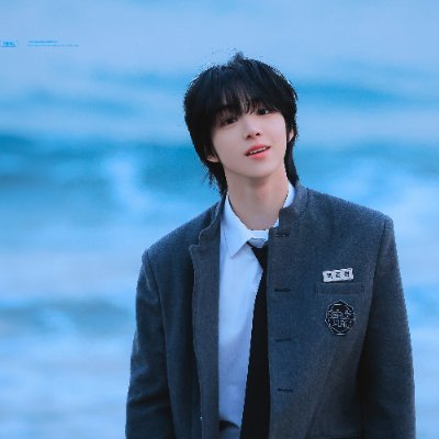 kimminbae_'s profile picture. Baek Junhyuk is my 1 pick 🦈💕
Kim Minjae my second home 🐶🩷 Kimjjangz akgae 🐶🐰🎆🎆
Jang yonghoon, Seok June and Jang Kyuhyun lets debut!!