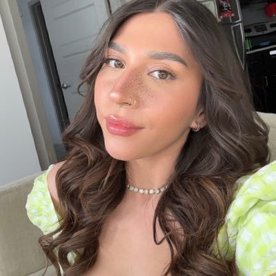 NSFW 🔞 She/Her👸🏻solo content creator 📸 #FreePalestine 🇵🇸 no collabs ❌ 💵 Cashapp $OdezzaDior