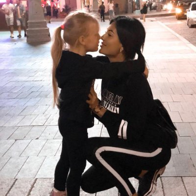 🇺🇸 USA first patriot, un vaxxed, Trump supporter. DIYer, wine enthusiast, single mom, anti porn