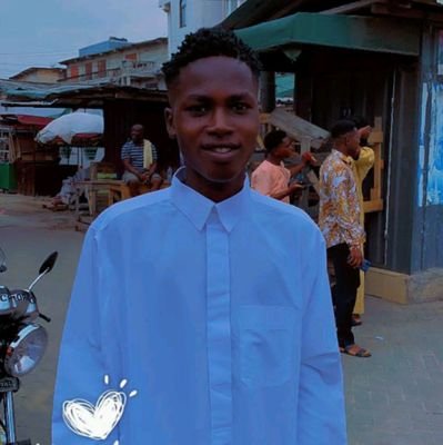 moneych13047858's profile picture. 