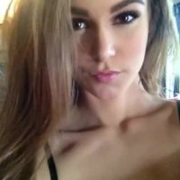 Mona (@mona_babe_) 's Twitter Profile