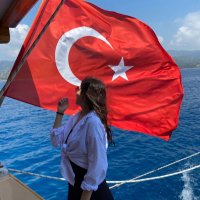 gülşah (@glahton) 's Twitter Profile