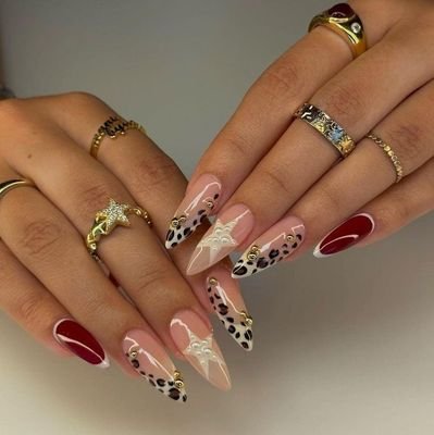 Maryrose437717's profile picture. 