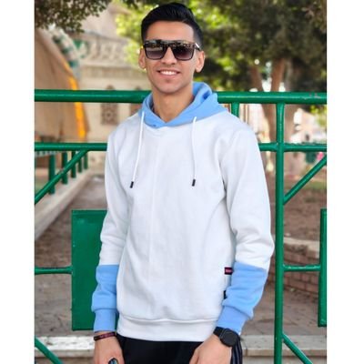 {وَتَوَكَّلْ عَلَى اللَّهِ وَكَفَى بِاللَّهِ وَكِيلاً} Al Ahly❤️🦅