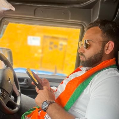 DYaduvashi's profile picture. #INR😎  #शोधकर्ता