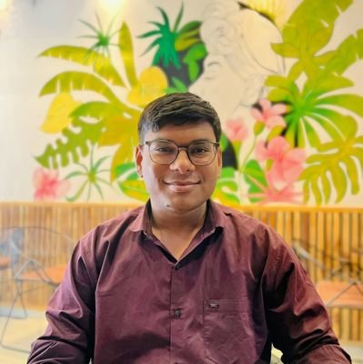 Helping Tech And Innovation Companies To Rebrand and Redesign Websites. | Co-founder and Brand Strategist at @StarkSouk