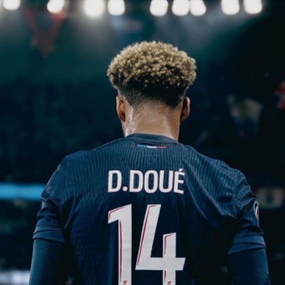 Malcominho29's profile picture. Paris est le centre même de l'humanité. Paris est la ville sacrée 🇫🇷 Malo 🇨🇴