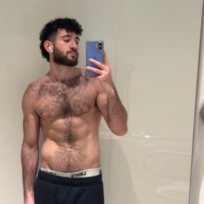 ori_l90's profile picture. .