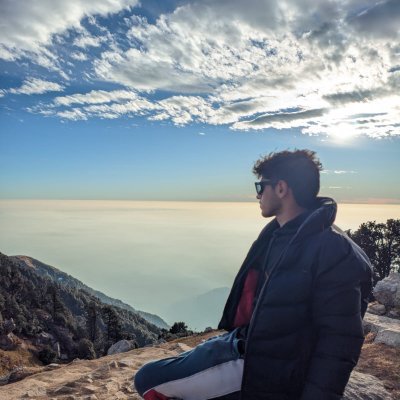 Makul_08's profile picture. ECE + AI/ML | NSUT 2027 ;