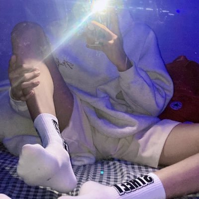 end582479's profile picture. 重庆大二学生 视频内容都是原创 记录自己手冲还有玩🐮的日常 🚪68（送两个视频）买视频➕q2817989699 接产品测评和推广