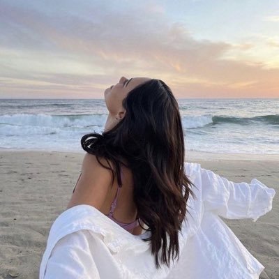 sunliyght's profile picture. 