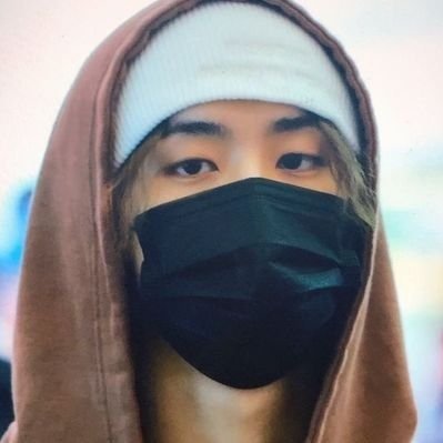 ssatskz's profile picture. viu o skz 3x e verá a 4°