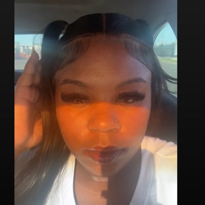 Wawnheavy's profile picture. 🦂24 | 🌈