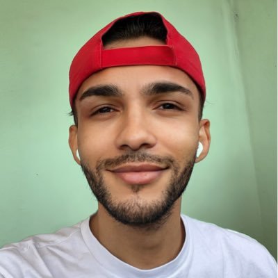 bernardobugatti's profile picture. 🔞 Dotado, misterioso e com risada fácil. Desvenda meu lado safado? 😎 Link na bio! Follow me dude 😈📍in Lisbon