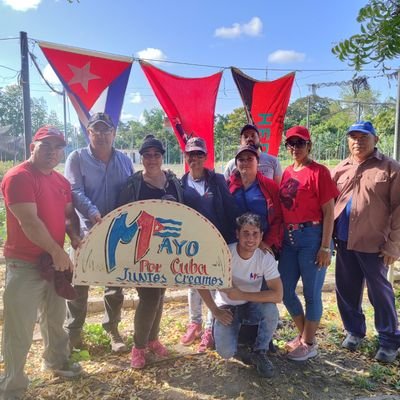 EmcomedTunas's profile picture. 