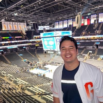 Computer Engineer 📚
Full-Stack Developer 💻
Data Analyst 🧮
26 🇻🇪