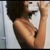 mônica q tem tinta no cabelo (@tainaocss) 's Twitter Profile