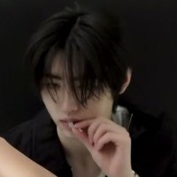 운♡ (@kittendemo) 's Twitter Profile