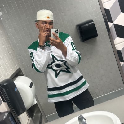 jr_escalantee's profile picture. sfasu alum | BSCM