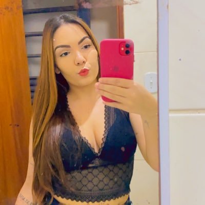 24 anos , casada ❤️ 01 filha ❤️ FÃ DA RENATA E MAIKE 🩷 reike ❤️❤️
