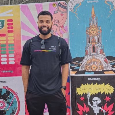 28y | São Paulo FC, BvB, Orange Team, PSV ⚽❤️
Coldplay, The Killers, TØP, Muse e Vampire Weekend 📻🤍
https://t.co/ITI86s1YxX