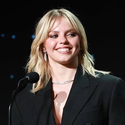 liry4000's profile picture. 