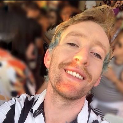 milhoesmilhoes's profile picture. 