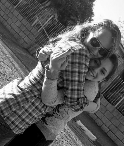 Minha mana é gata e eu amo ela demais @gabisilveras2 aq
