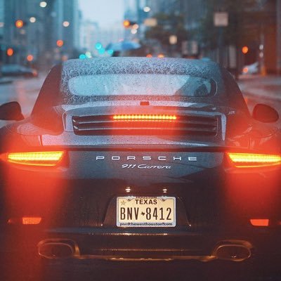 zzigzz30's profile picture. creating images with AI