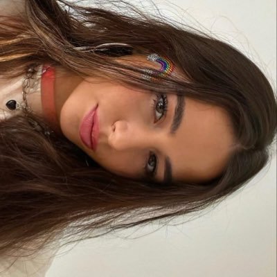 giowillnotdie's profile picture. hot pockets